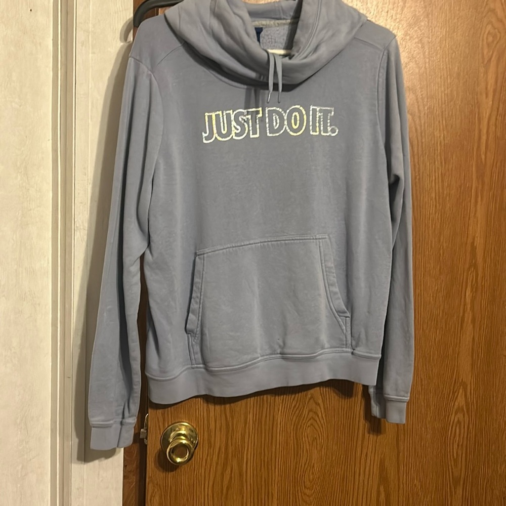 Nike pullover hoodie
